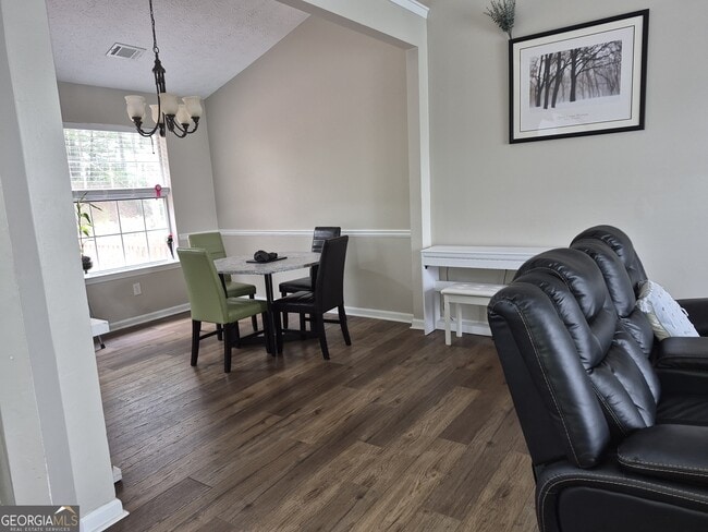 Building Photo - 418 Summer Hill Cir