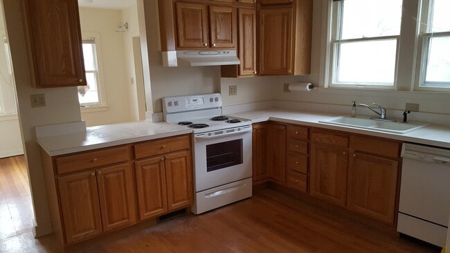 Building Photo - 1448 Wilmette Ave
