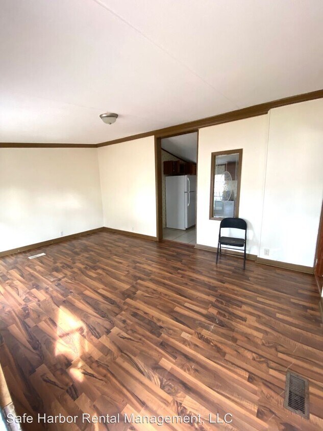 104104 Nathey Ave, Niceville, FL 32578 Apartment for Rent in Niceville, FL