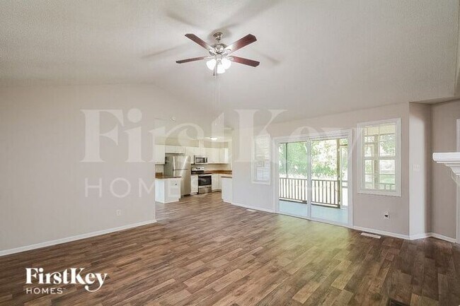 Building Photo - 328 Woodsboro Pl