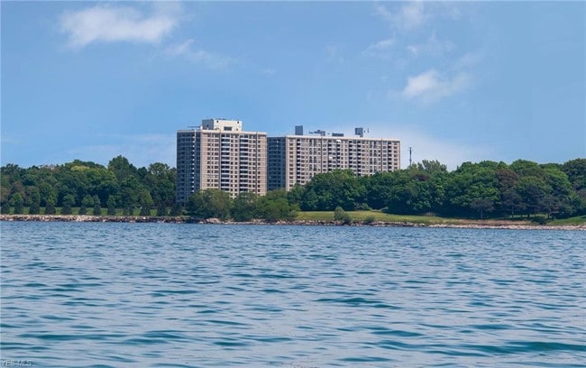 Foto del edificio - 1 Bratenahl Pl