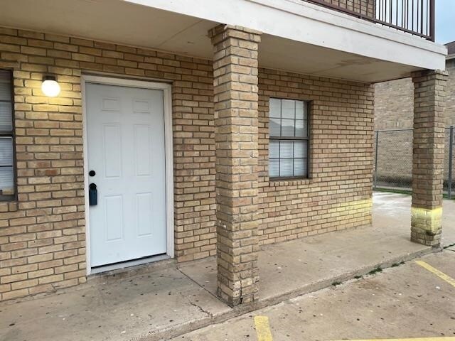 Primary Photo - 3005 E Price St