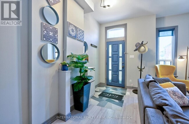 Building Photo - 108 Shaw St