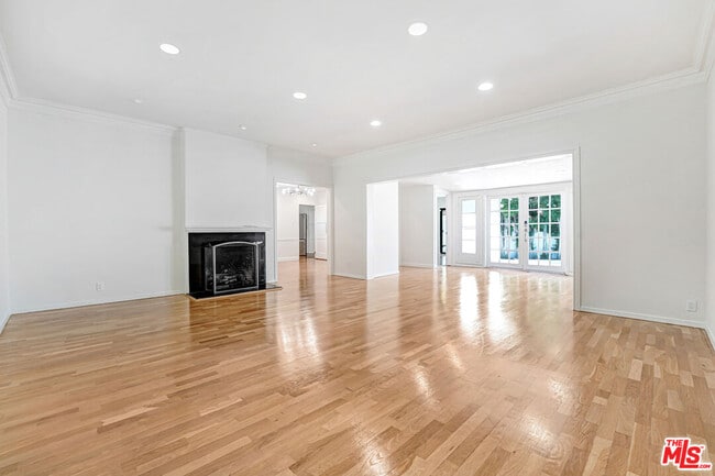 Foto del edificio - 1216 Peck Dr