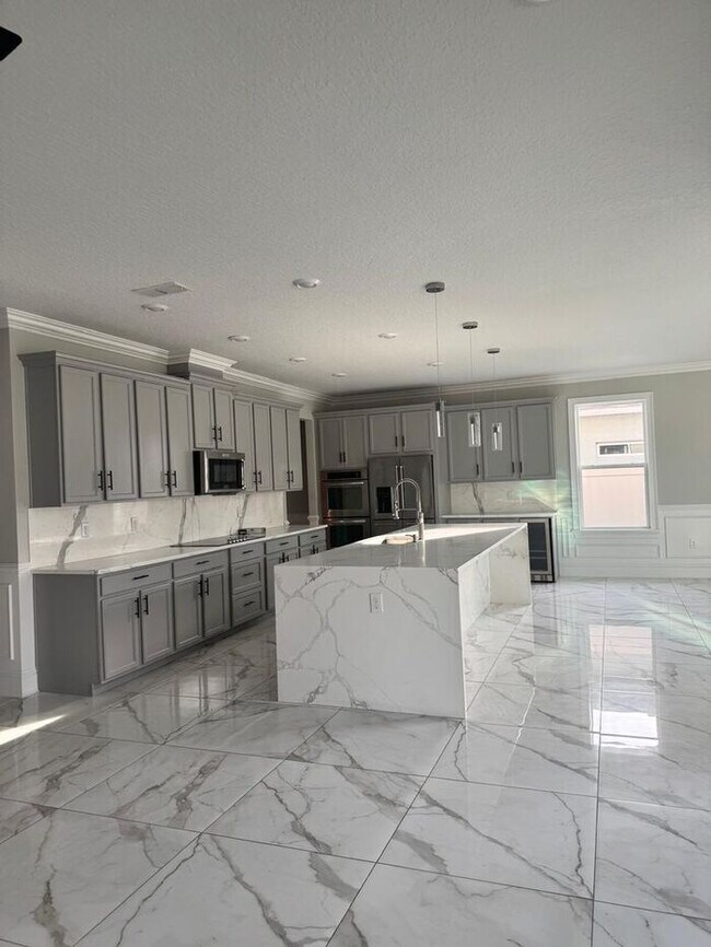 Foto del edificio - 5/3.5 Groveland Home