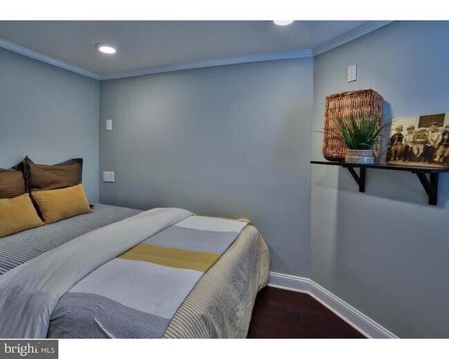 Foto del edificio - 1028 Irving St