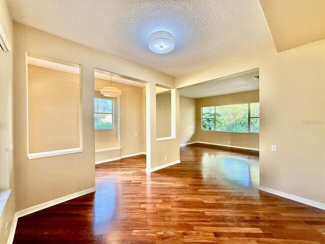 Foto del edificio - 12905 Darby Ridge Dr