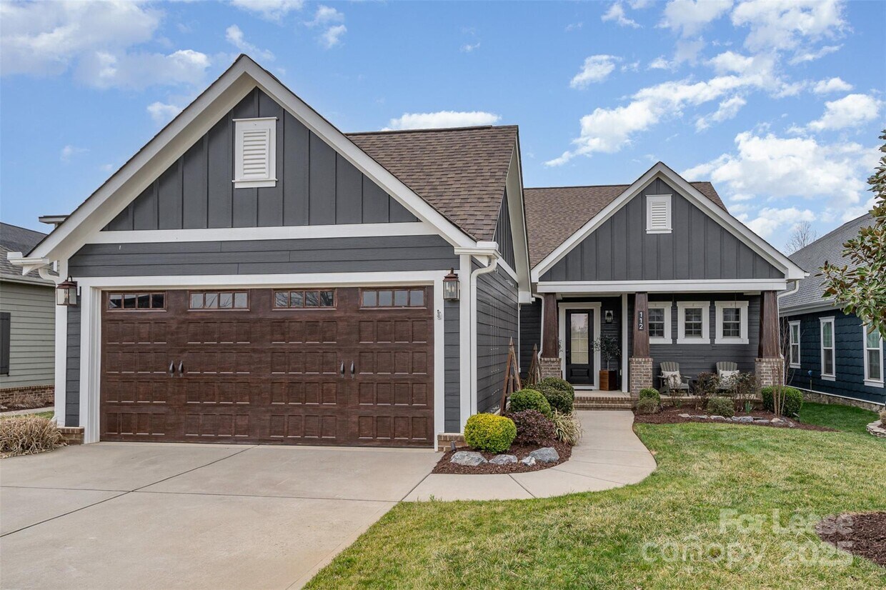 Foto principal - 112 Sisters Cove Ct