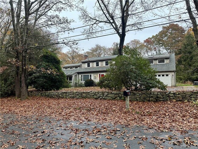 Building Photo - 160 Woodbine Rd