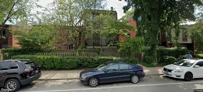 Foto del edificio - 2132 N Lincoln Ave