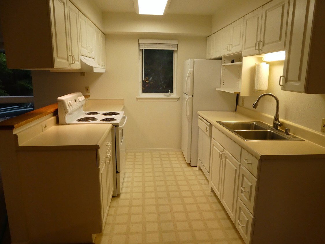 4850 Glacier Hwy, Juneau, AK 99801 Condo for Rent in Juneau, AK