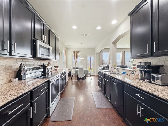 Foto del edificio - 3507 Rusack Dr