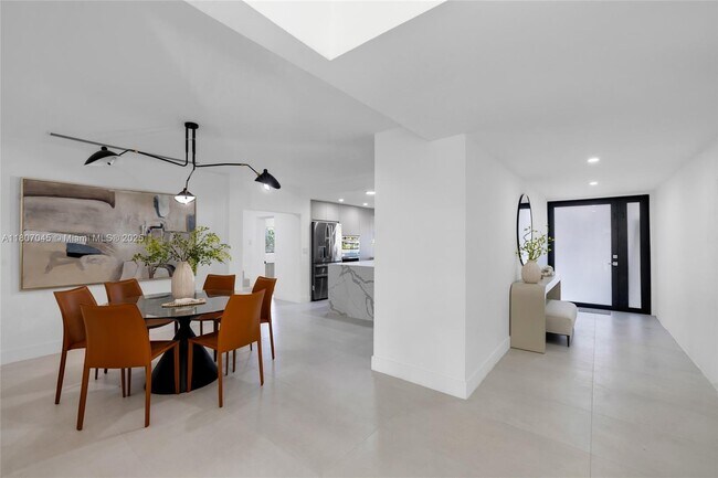 Foto del edificio - 210 NE 107th St