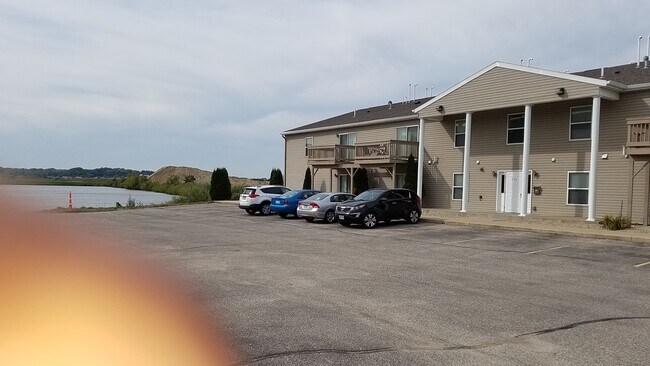Front - 327 W Frontage Rd NW