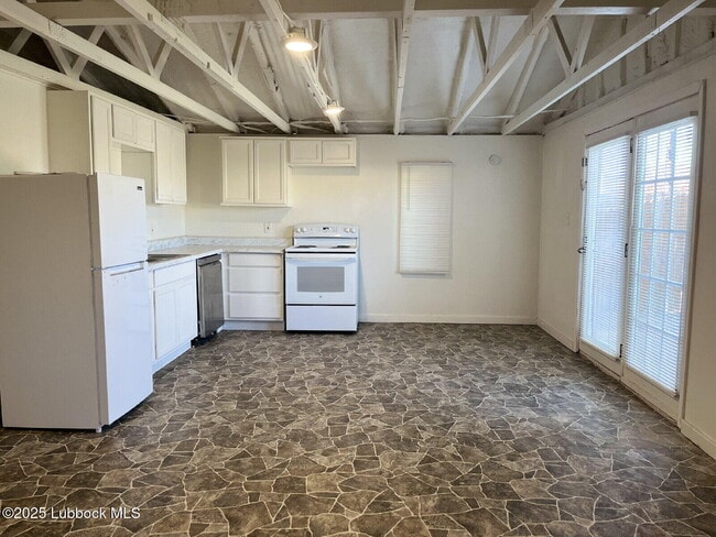 Building Photo - 2208 20th St