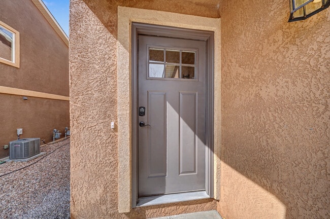 Building Photo - 4210 Rosalie St