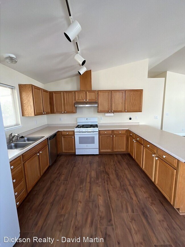 Foto del edificio - 3 br, 2 bath House - 970 Mercedes Dr