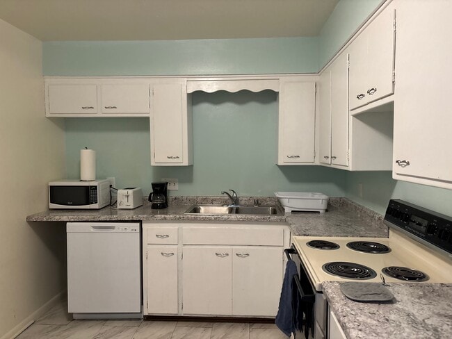 Foto del edificio - 1902 W Broadway