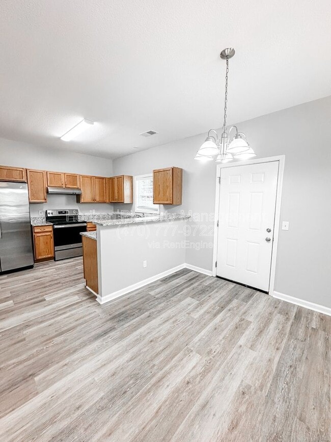 Foto del edificio - 3230 Century Dr