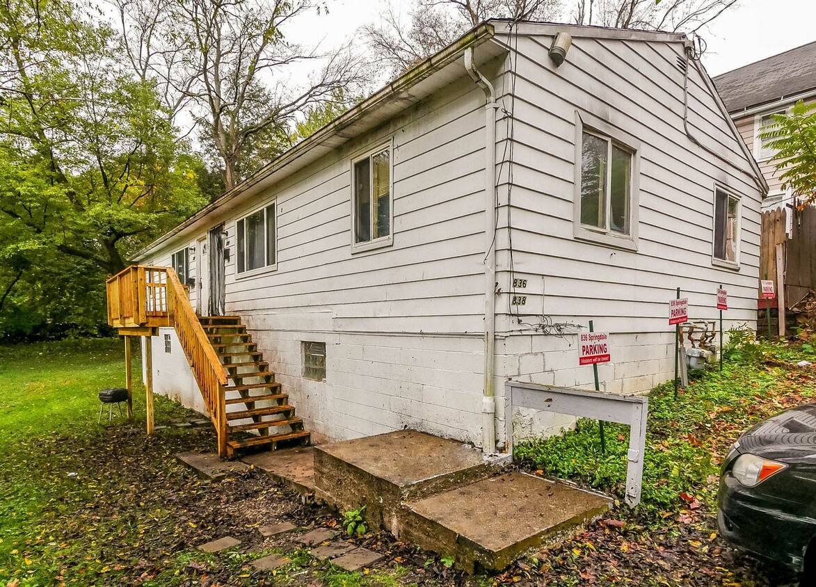 Primary Photo - 838-838 Springdale St