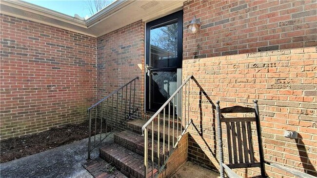 Foto del edificio - 1283 Murdock Rd