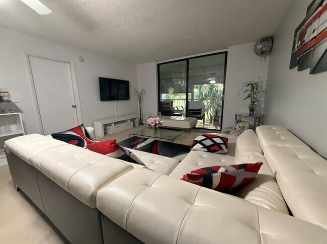 Foto del edificio - 7420 NW 18th St
