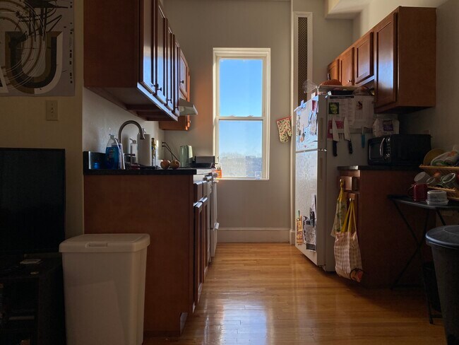 Foto del edificio - 1185 Commonwealth Ave