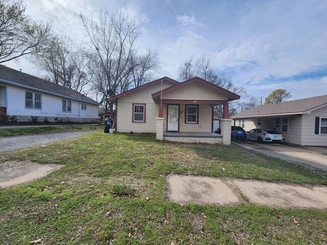 Building Photo - 2 bed 1 bath in Shawnee