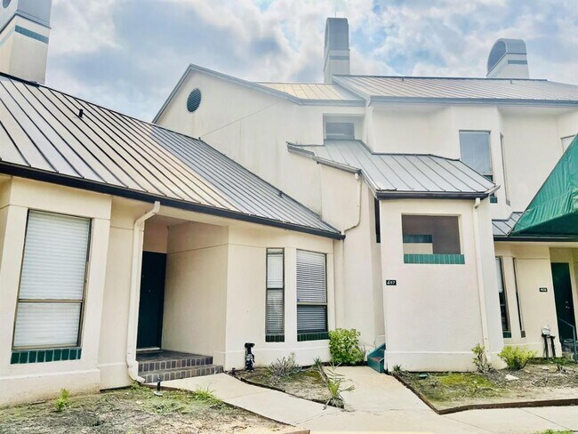 Building Photo - 4144 Greystone Way