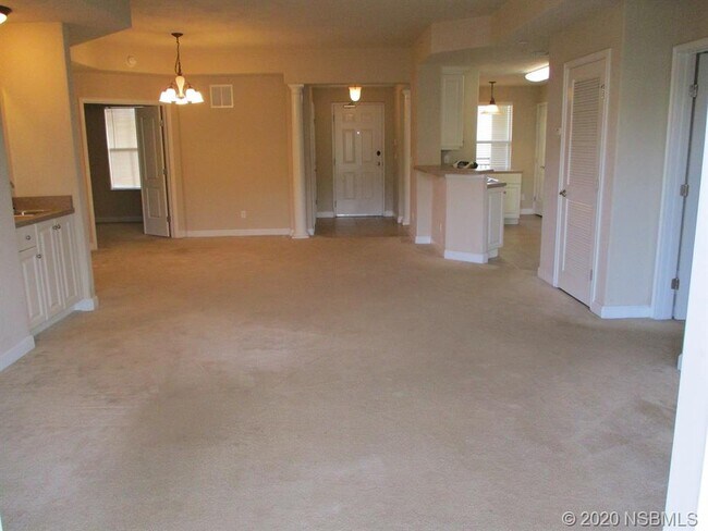 Building Photo - 424 Luna Bella Ln