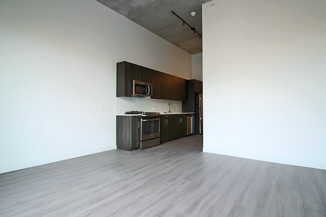 Photo - 712 N Morgan St (Chicago, IL) Apartment