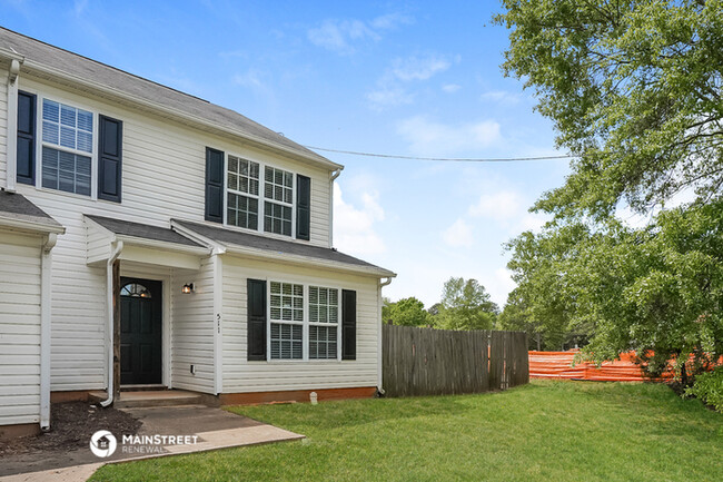 Building Photo - 511 Bradkin Ct