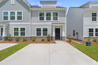 Building Photo - 815 Coburg Ln