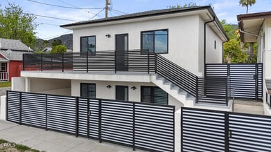 Building Photo - 112 N Kenneth Rd
