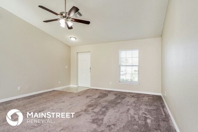 Foto del edificio - 2141 NW 18th Pl