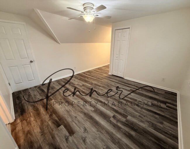 Building Photo - 1212 W 26th St S