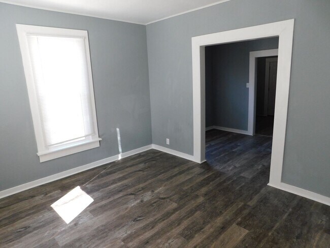 Building Photo - Charming 2 Bedroom/1 Bath Home in El Dorado!