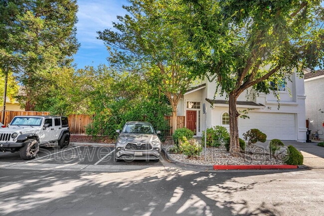 Foto del edificio - 116 Foxglove Ln