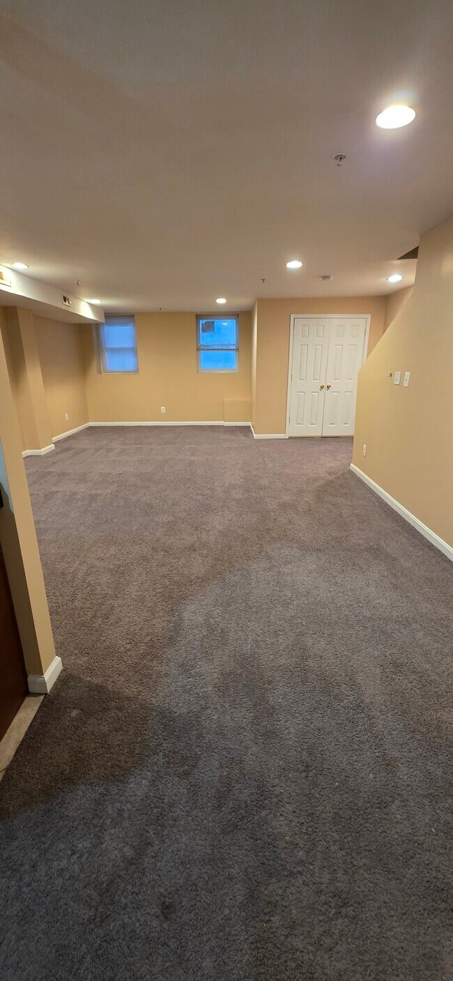 Foto del edificio - 219-1/2 E North Ave-Apt B