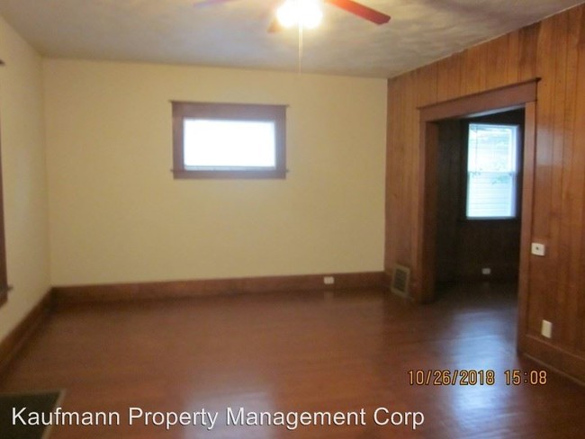 Building Photo - 3 br, 1 bath House - 305 E. Wildwood Ave.