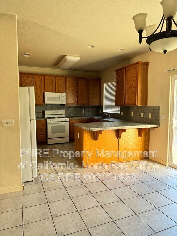 Building Photo - 448 Beltrami Dr
