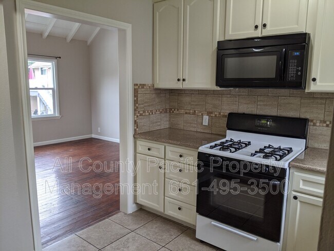 Foto del edificio - 1407 Monterey Rd