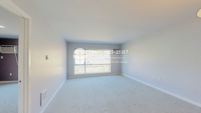 Foto del edificio - 321 10th Ave S