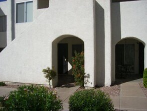 Building Photo - 4730 W Northern Ave