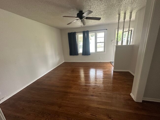 Living room - 5103 N Beaver Ave