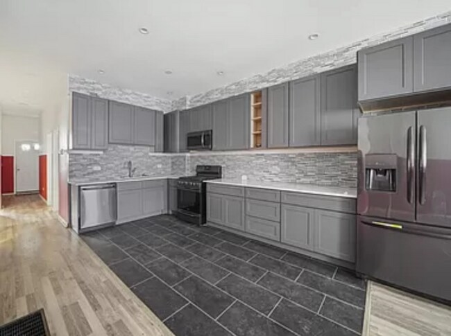 Foto del edificio - 331 E Kensington Ave