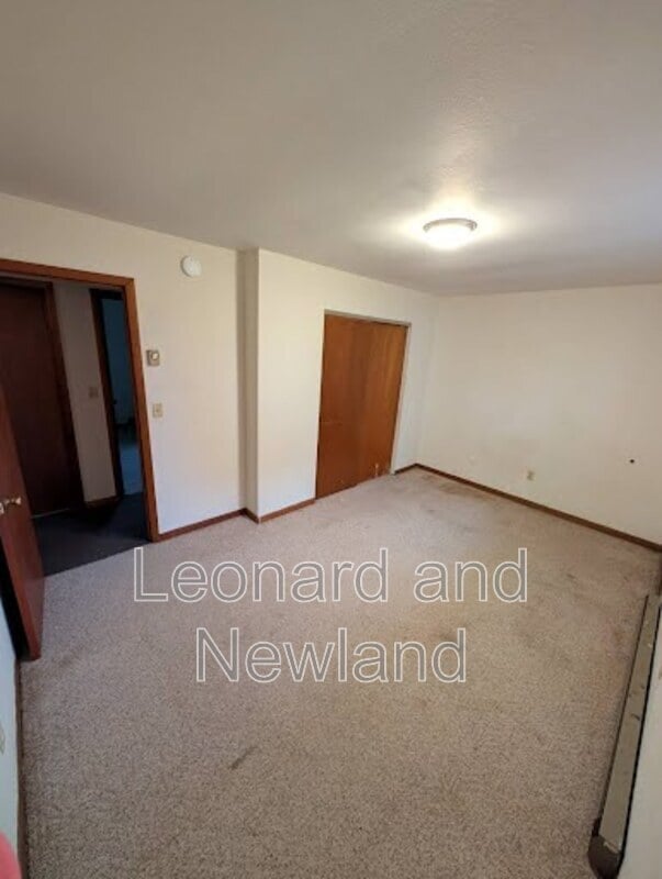 Building Photo - 6145 Frazeysburg Rd