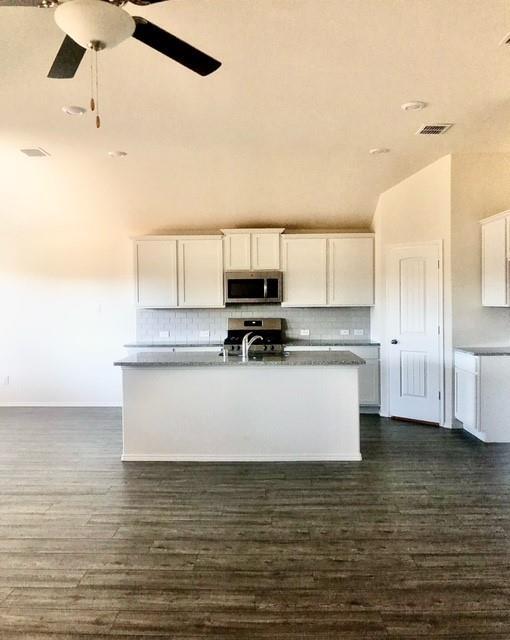 Building Photo - 1480 Acmite Ave