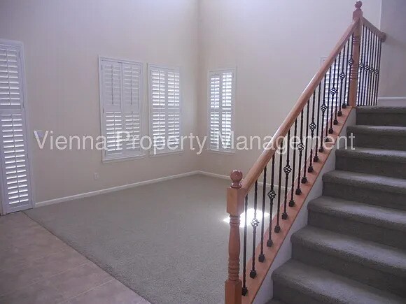 Foto del edificio - 6768 Maple Creek Dr