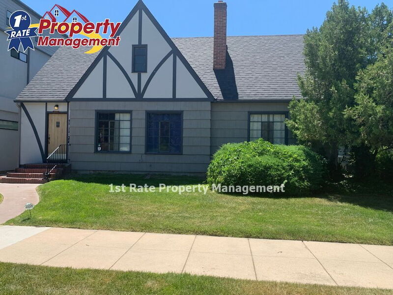 Primary Photo - 1717 W Jefferson St